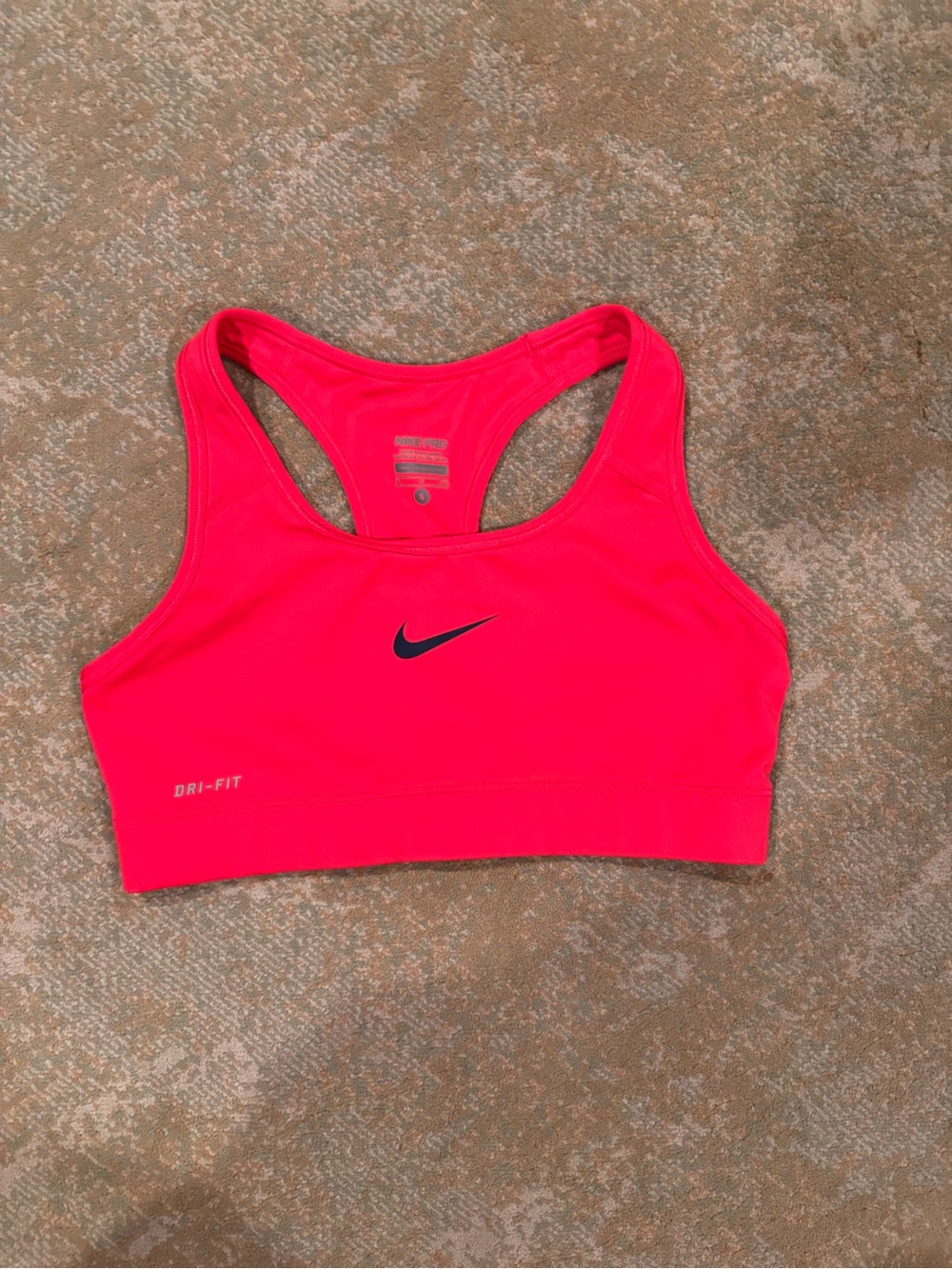 Women’s Nike Pro Dri-FIT Bright Coral Racerback Sports Bra Size Small